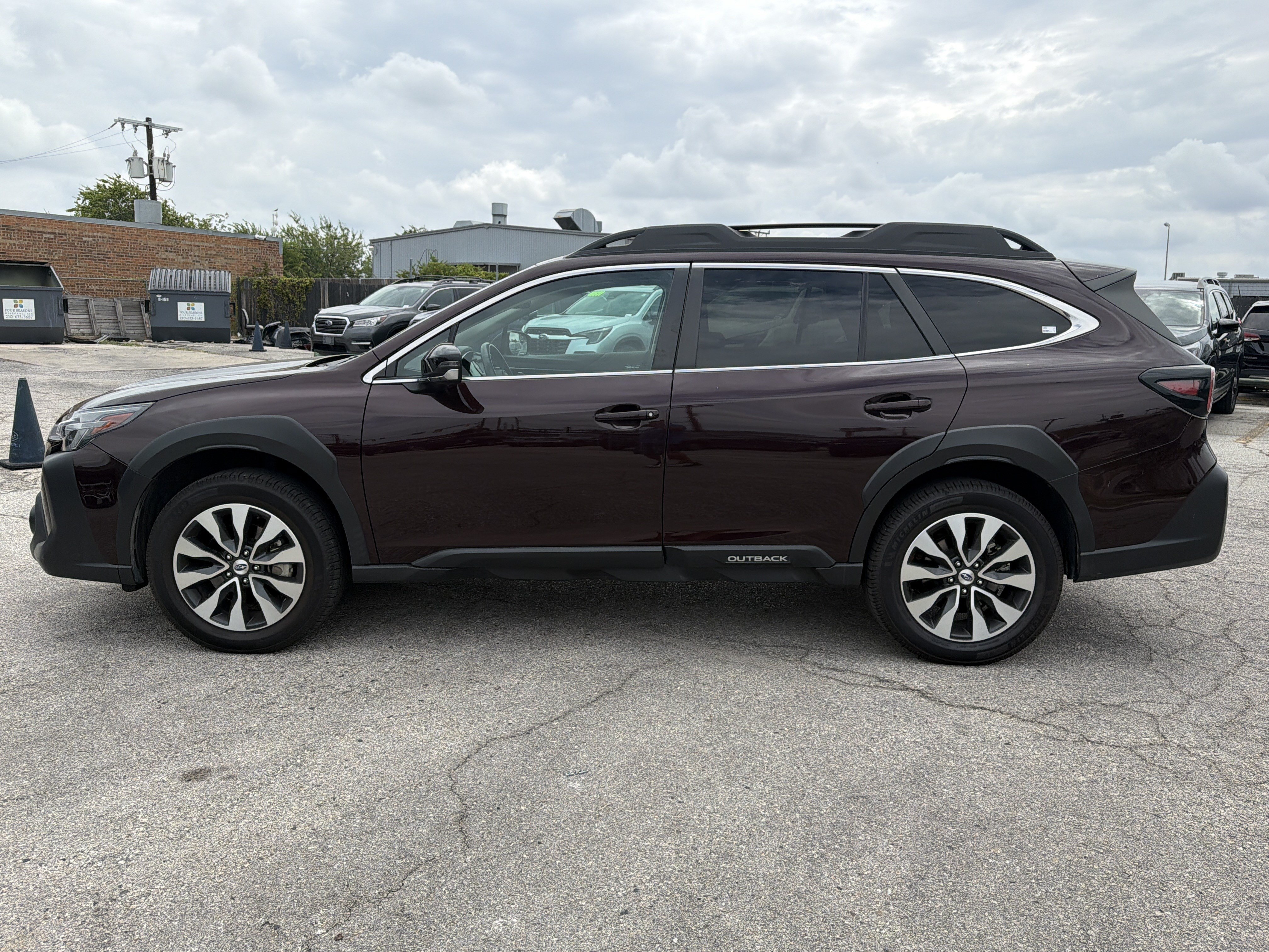 Used 2023 Subaru Outback Limited XT AWD/4WD image 6