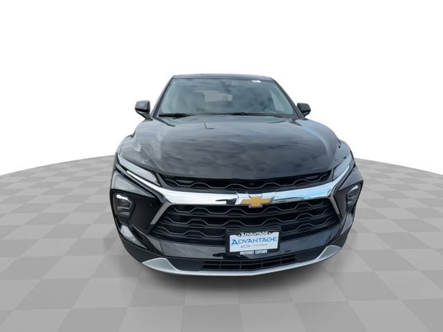 Certified 2025 Chevrolet Blazer LT image 3
