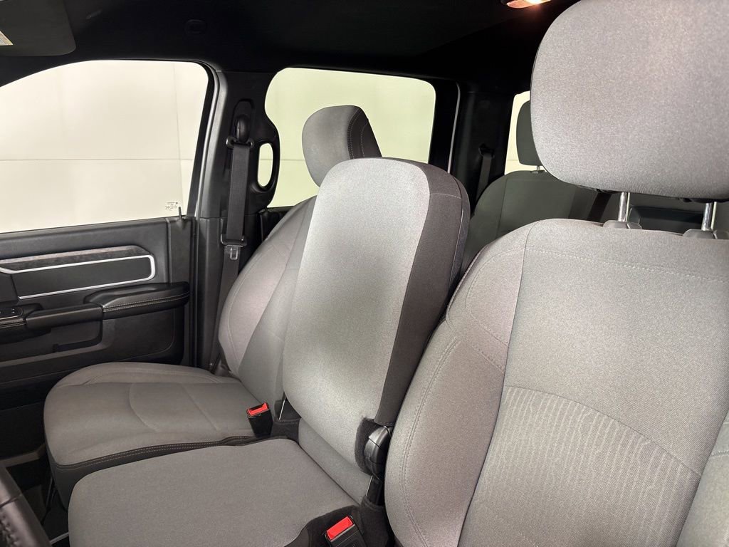 Used 2024 RAM 2500 Big Horn AWD/4WD image 28