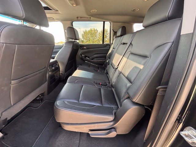 Used 2020 Chevrolet Suburban LT AWD/4WD image 25