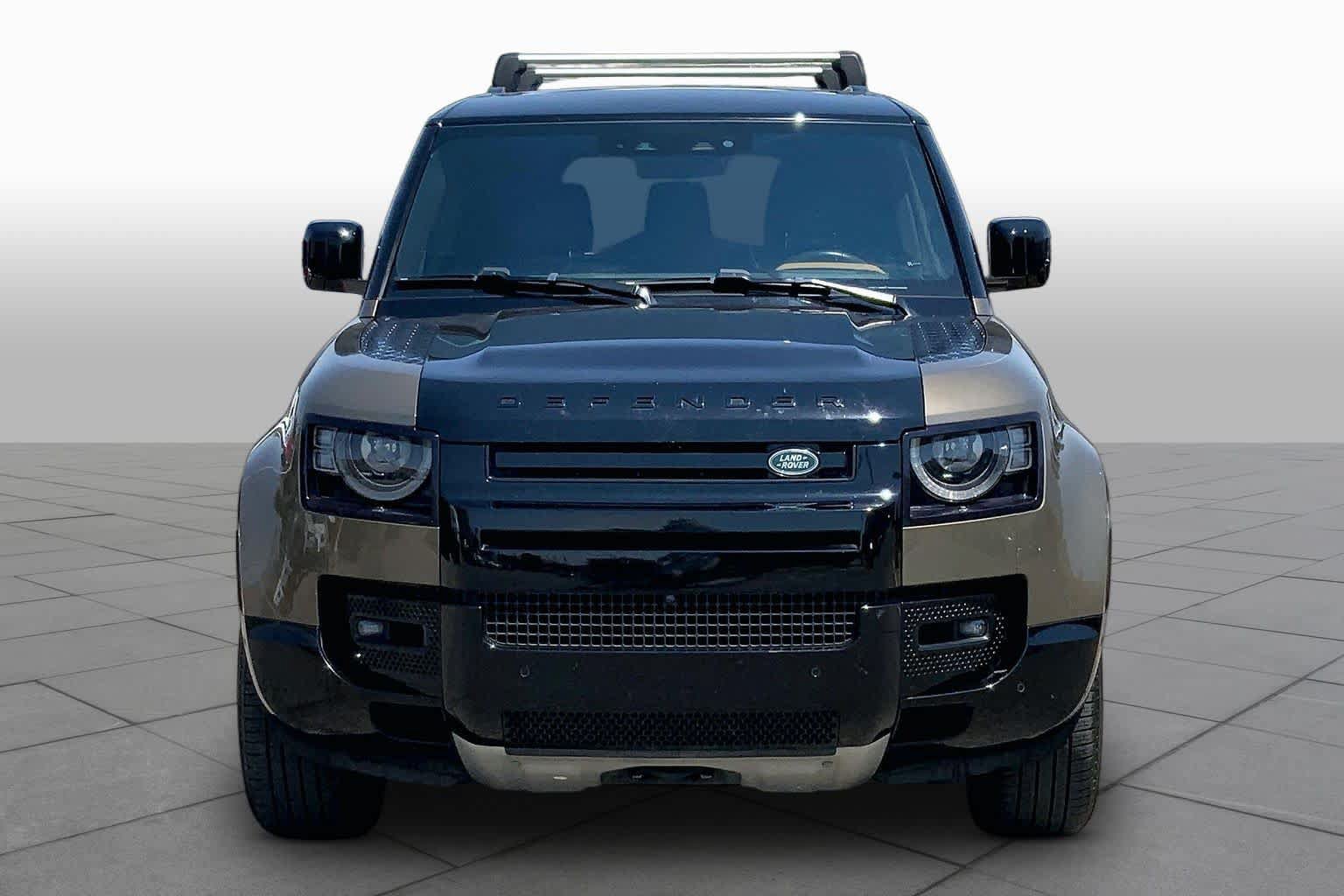 Used 2023 Land Rover Defender 130 X AWD/4WD image 4