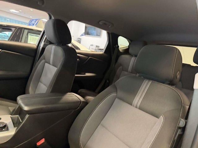 Used 2025 Chevrolet Blazer LT w/ Convenience Package AWD/4WD image 20
