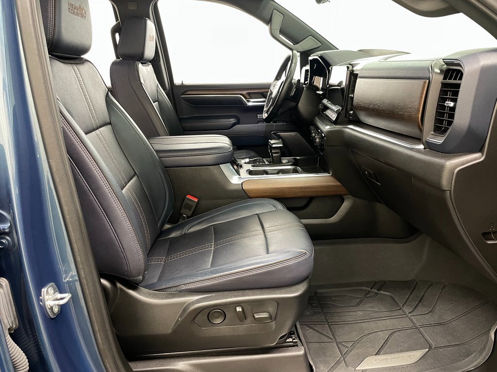 Certified 2024 Chevrolet Silverado 1500 High Country w/ High Country Premium Package image 43