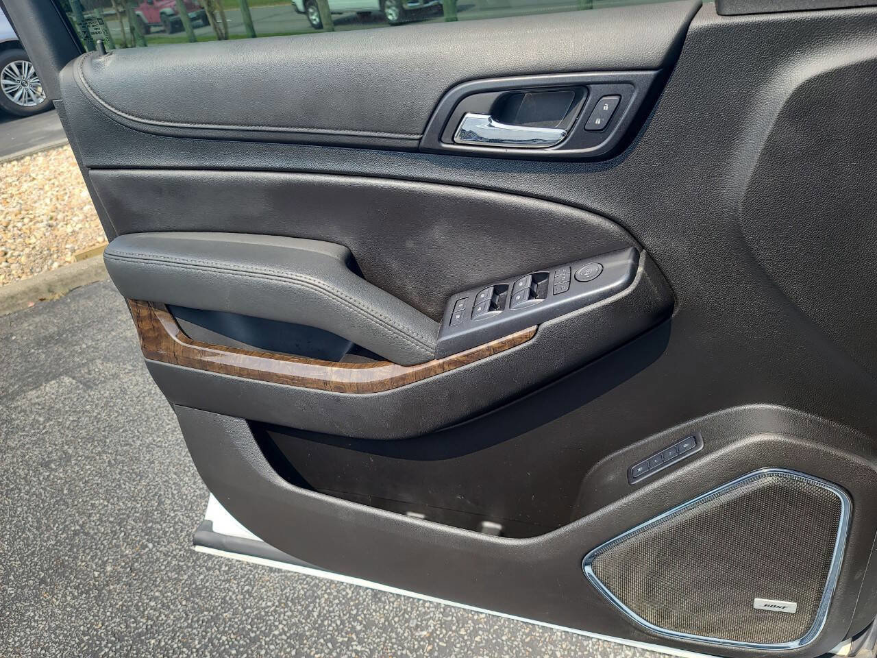 Used 2019 Chevrolet Suburban LT AWD/4WD image 24