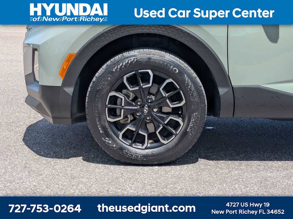 Used 2023 Hyundai Santa Cruz SE AWD/4WD image 10