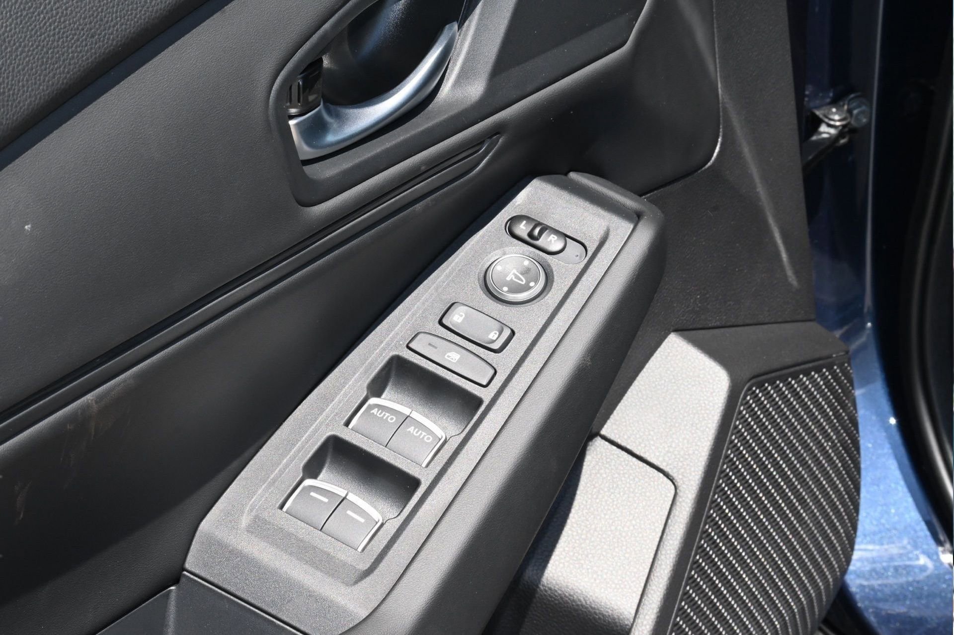 New 2025 Honda Accord SE image 14