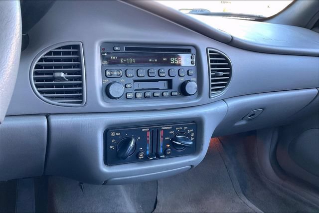 Used 2004 Buick Century Custom FWD image 31