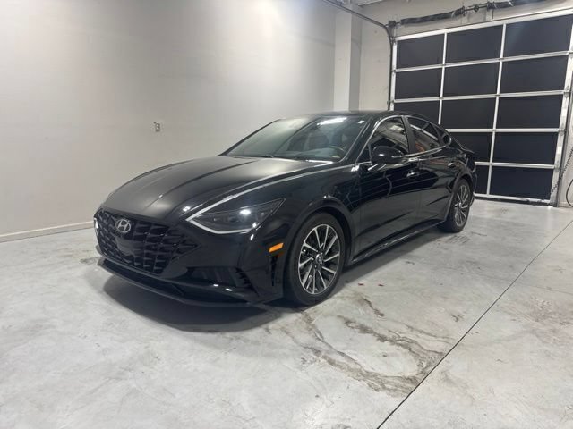 Used 2020 Hyundai Sonata Limited w/ Cargo Package FWD image 2