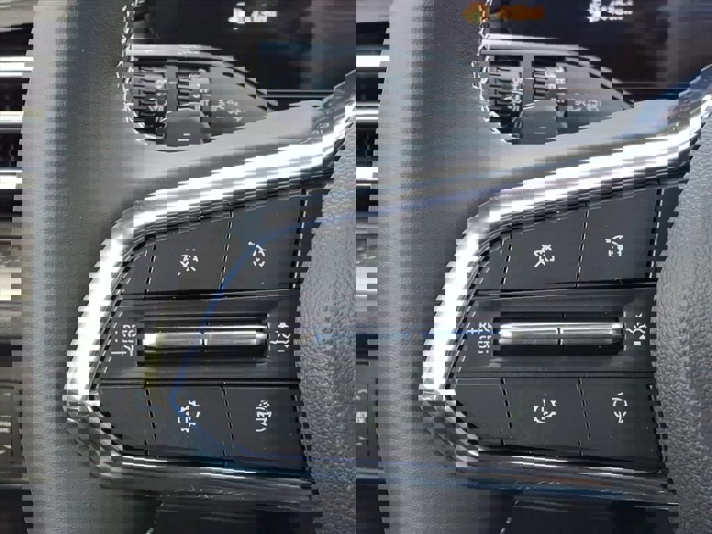 New 2026 Chevrolet Traverse LT w/ Enhanced Driving Package image 19