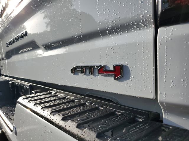 Used 2025 GMC Sierra 1500 AT4 w/ AT4 Premium Package AWD/4WD image 8