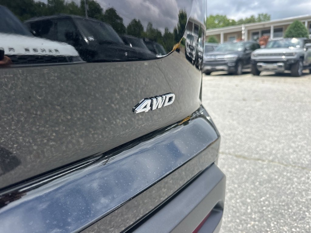 Used 2024 Nissan Pathfinder S image 26