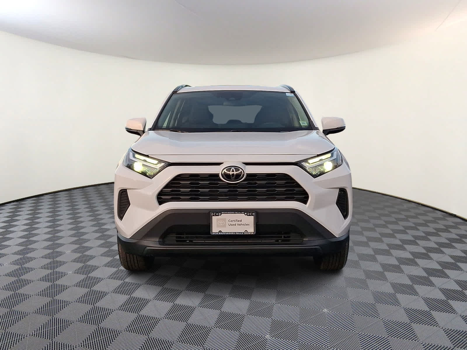 Used 2024 Toyota RAV4 XLE w/ Convenience Package AWD/4WD image 3