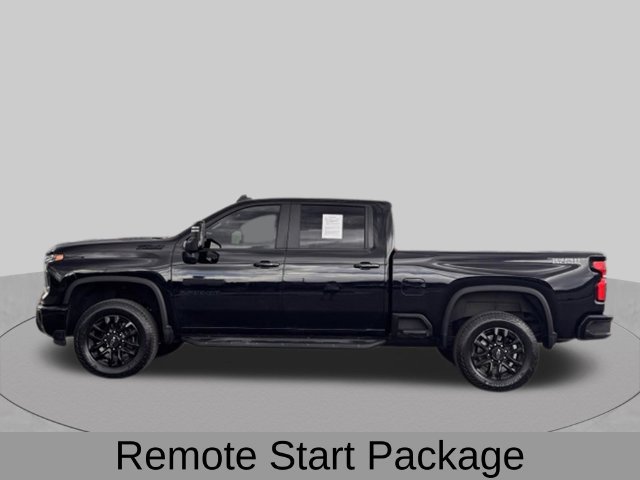 Used 2025 Chevrolet Silverado 2500 LT w/ Trail Boss Package AWD/4WD image 3