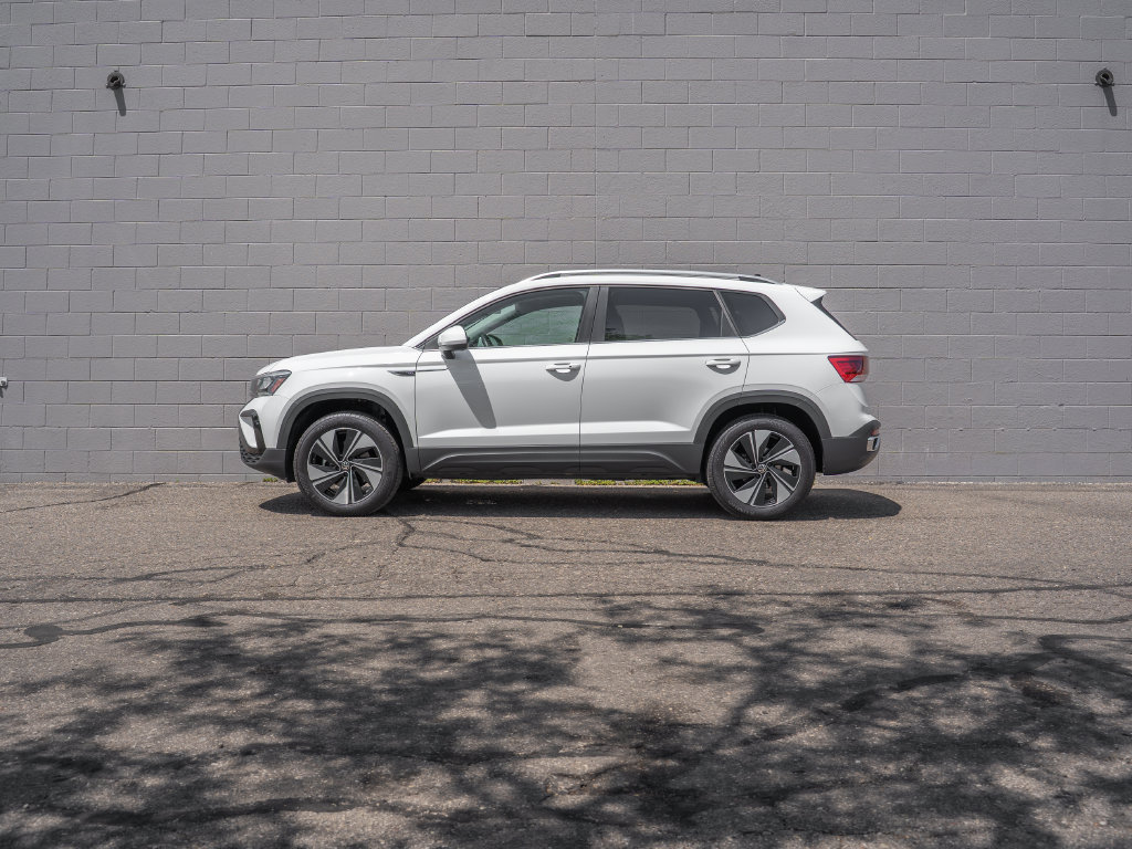 Certified 2023 Volkswagen Taos S FWD image 2