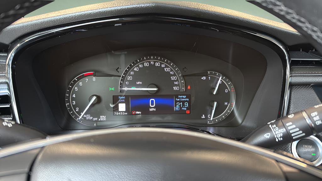 Used 2018 Cadillac XT5 Luxury w/ Driver Awareness Package image 19