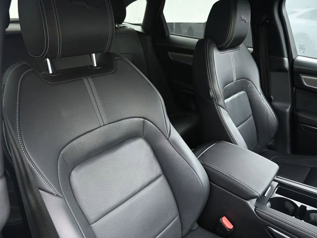 Used 2025 Jaguar F-PACE R-Dynamic S image 40