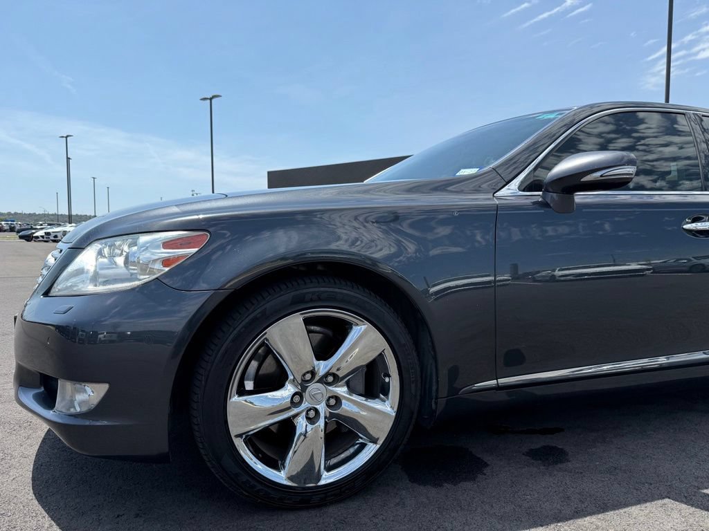 Used 2010 Lexus LS 460 w/ Comfort Pkg RWD image 31