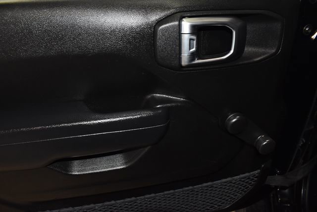 Used 2023 Jeep Wrangler Sport image 25