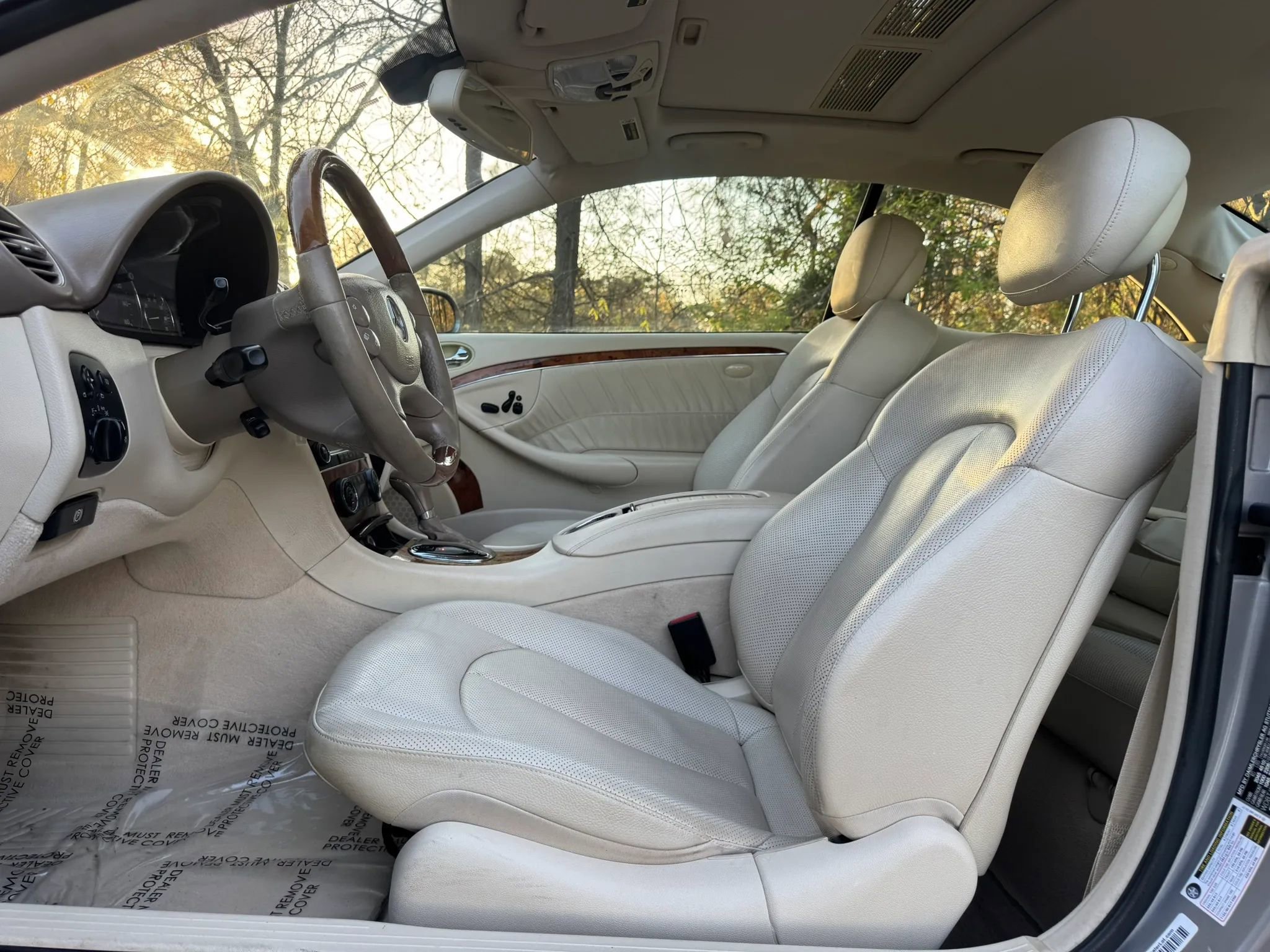Used 2007 Mercedes-Benz CLK 350 Coupe image 7