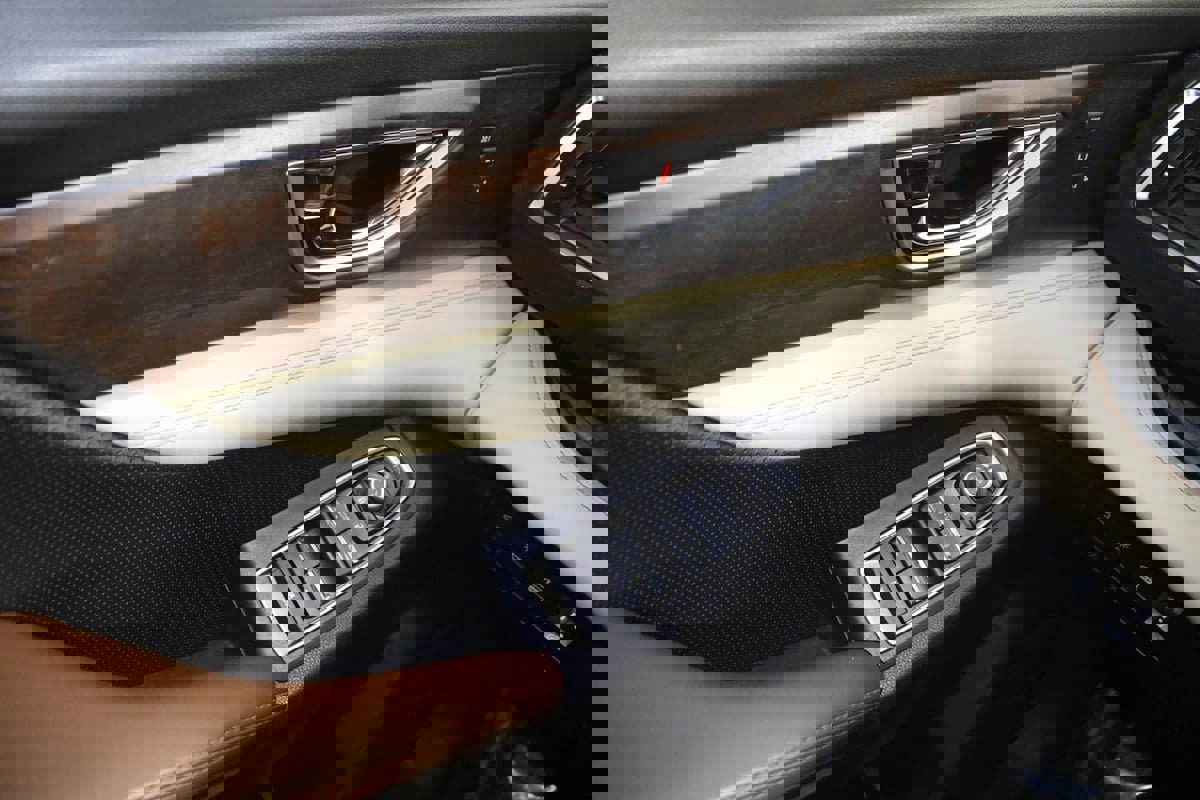 Used 2020 Subaru Ascent Touring w/ Popular Package #3 image 34