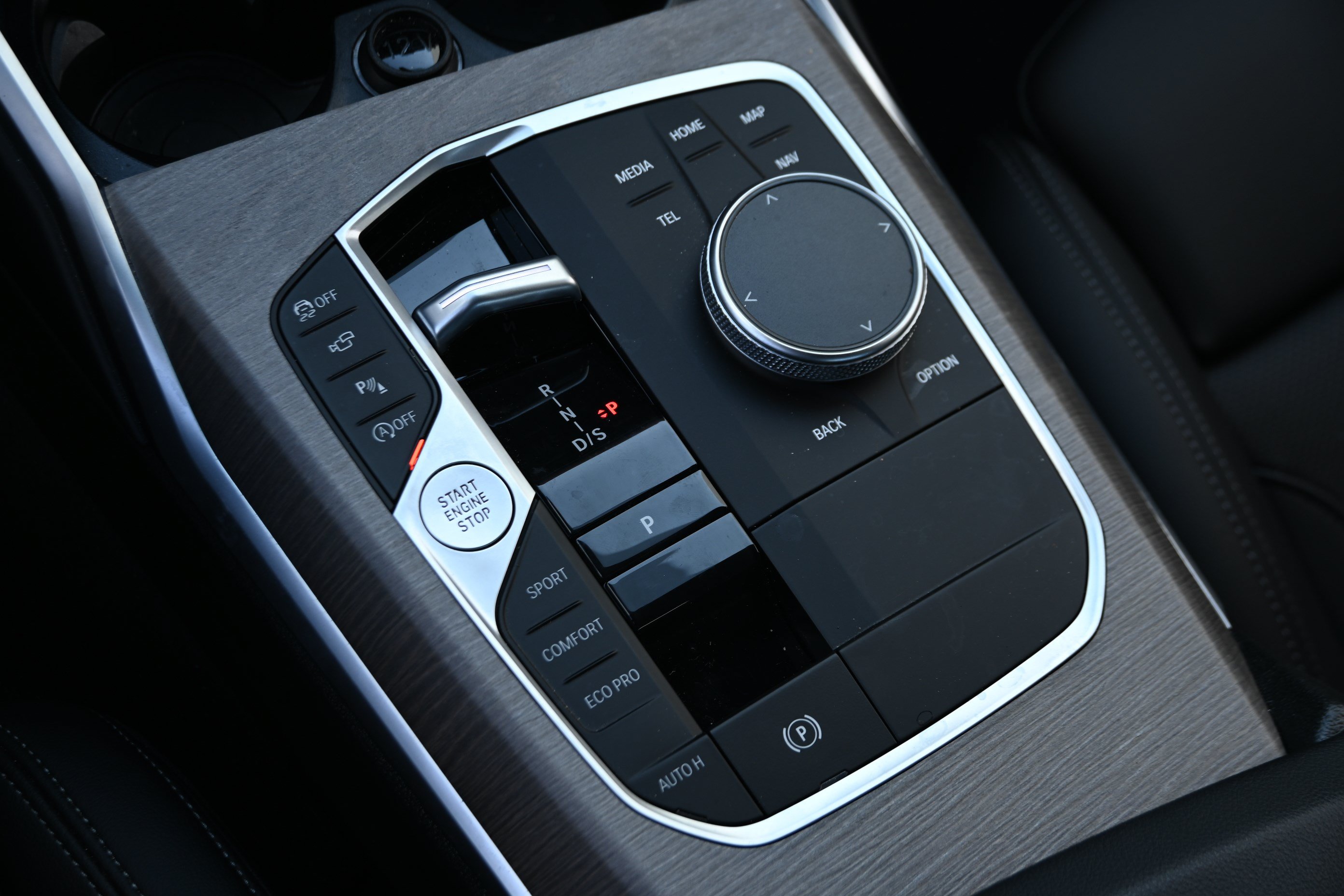 Certified 2025 BMW 330i Sedan RWD image 31