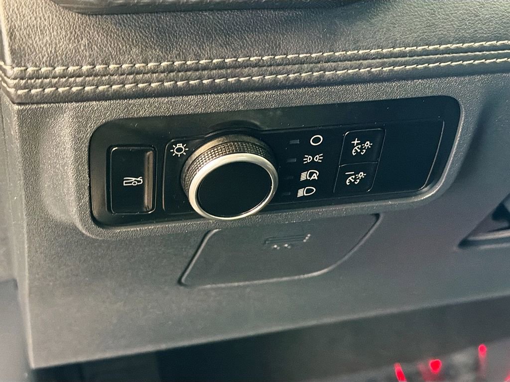 Used 2024 Ford Mustang Premium image 10