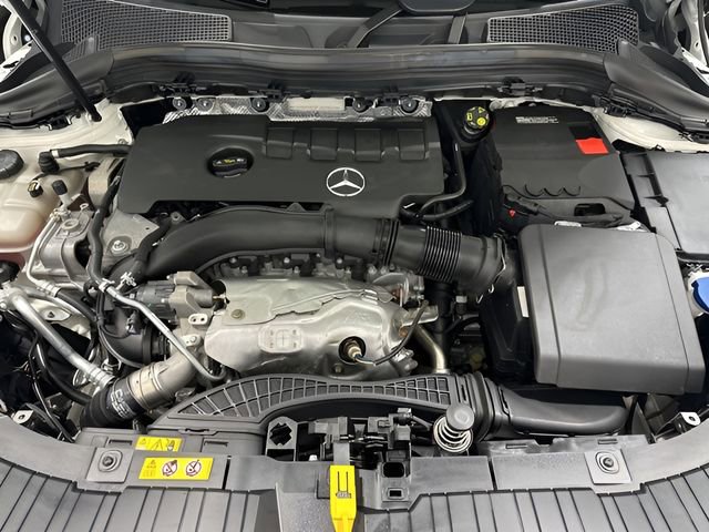 Certified 2023 Mercedes-Benz GLA 250 4MATIC image 10