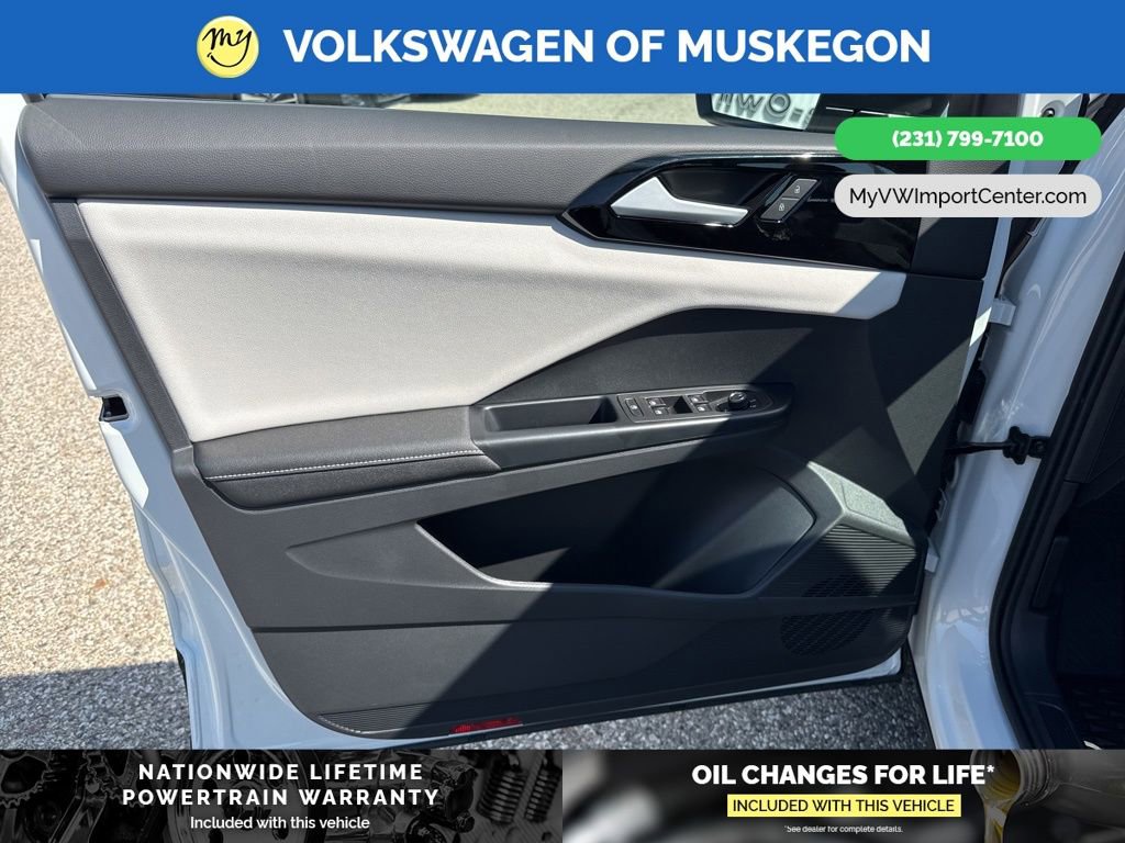New 2025 Volkswagen Taos S image 9