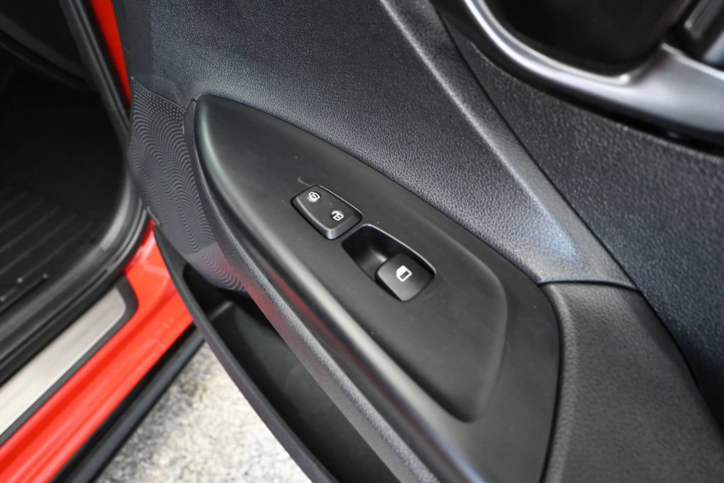 Used 2020 Hyundai Veloster N FWD image 35