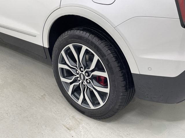 Certified 2025 Cadillac XT5 Sportv w/ Technology Package image 17