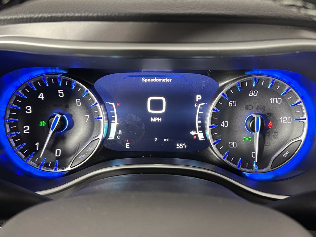 New 2026 Chrysler Pacifica Select FWD image 11