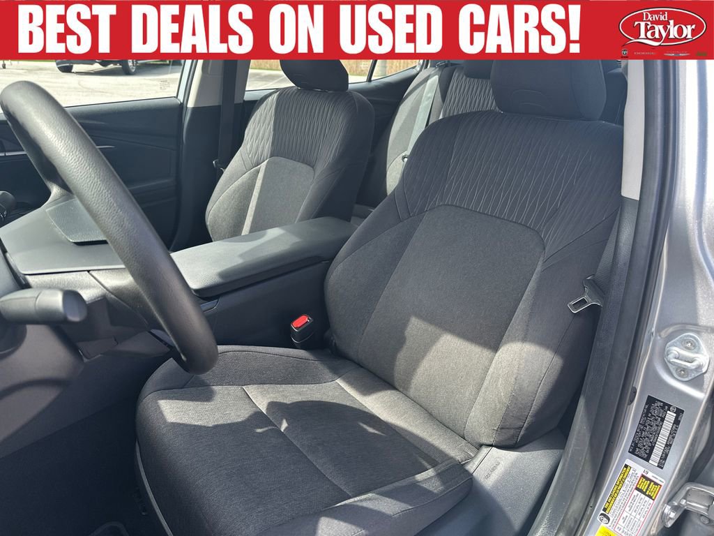 Used 2025 Toyota Camry LE w/ Convenience Package FWD image 10