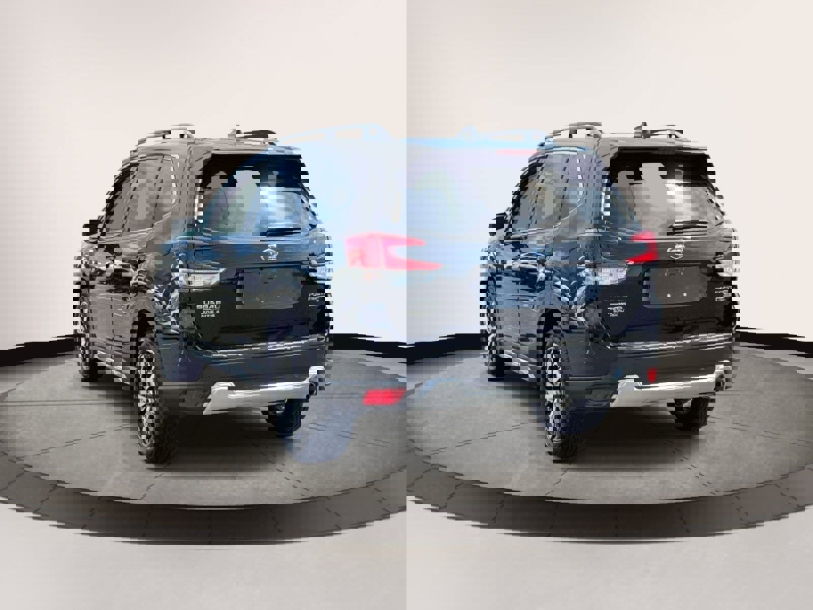 Used 2021 Subaru Forester Touring image 3