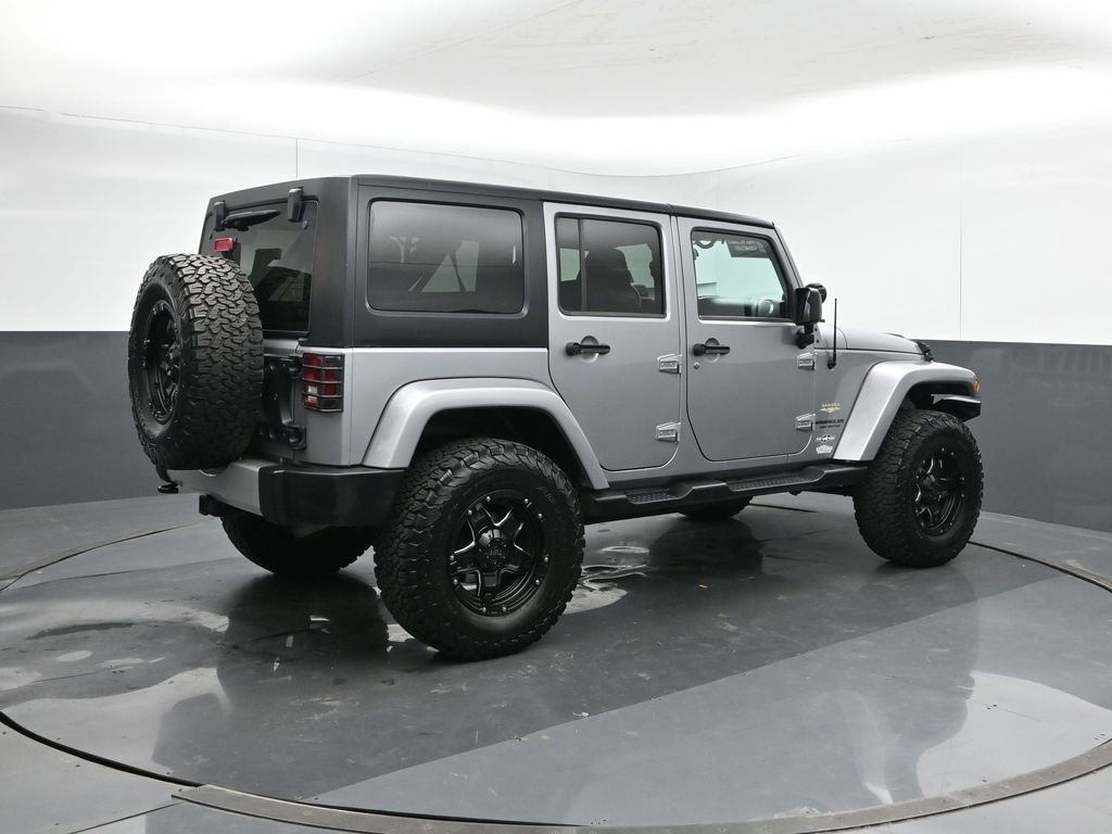 Used 2013 Jeep Wrangler Unlimited Sahara w/ Dual Top Group image 5