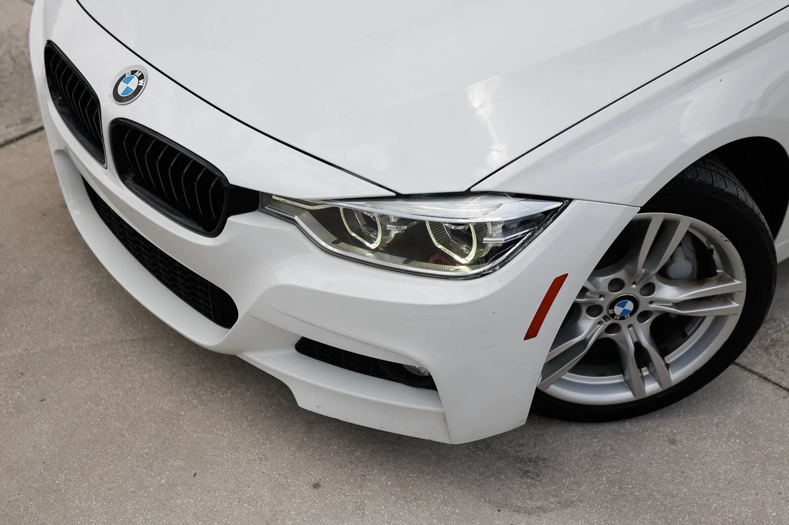 Used 2018 BMW 340i Sedan RWD image 25