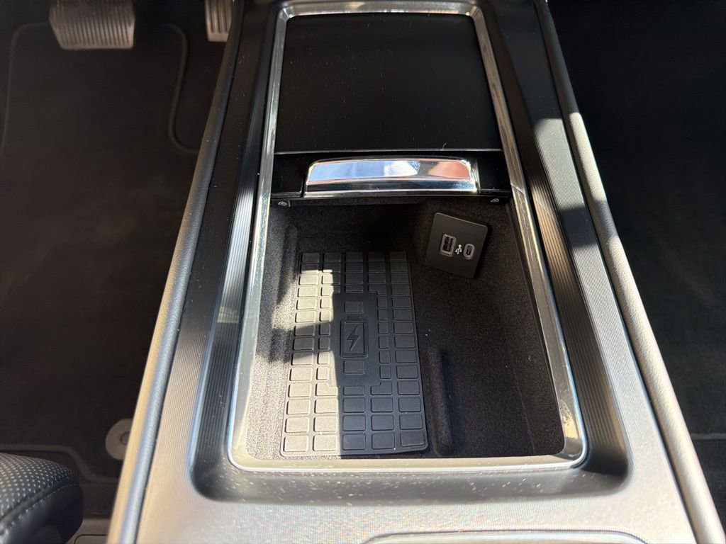 Certified 2023 Lincoln Corsair Reserve w/ Equipment Group 202A AWD/4WD image 35