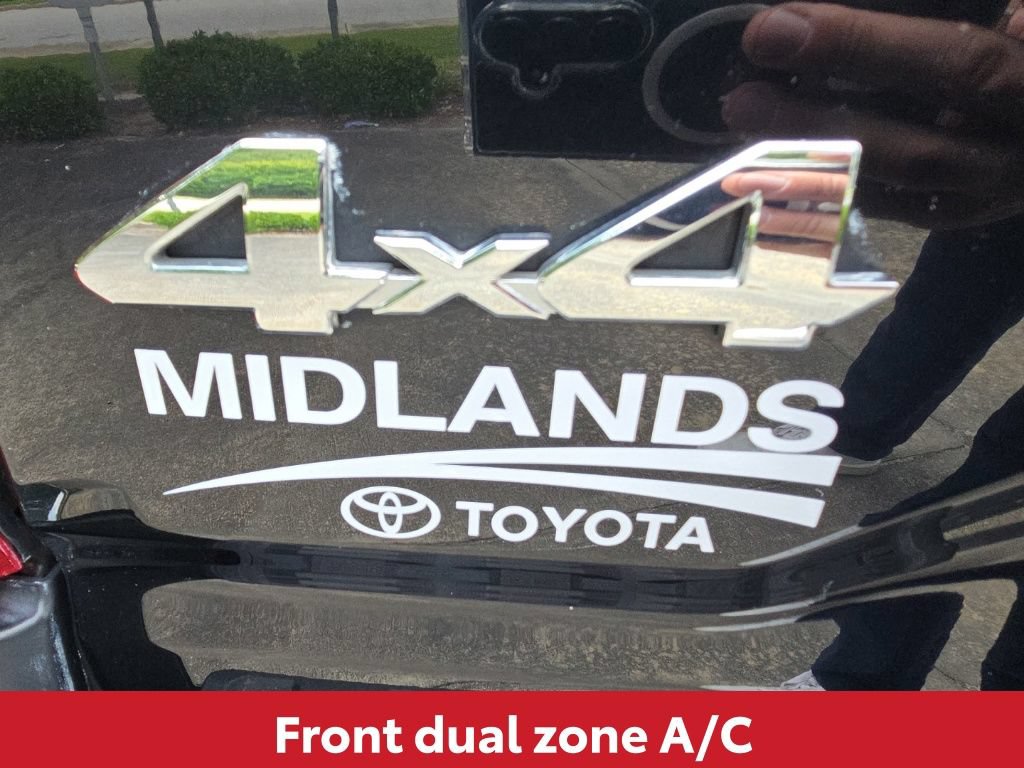 Used 2022 Toyota Tacoma SR5 AWD/4WD image 15