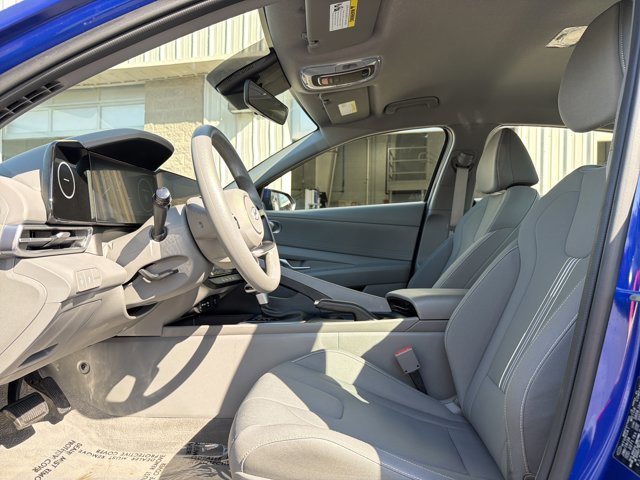 Used 2024 Hyundai Elantra SEL image 11