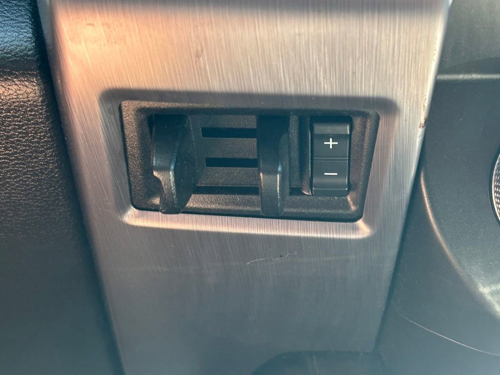 Used 2019 Ford Expedition Platinum RWD image 34
