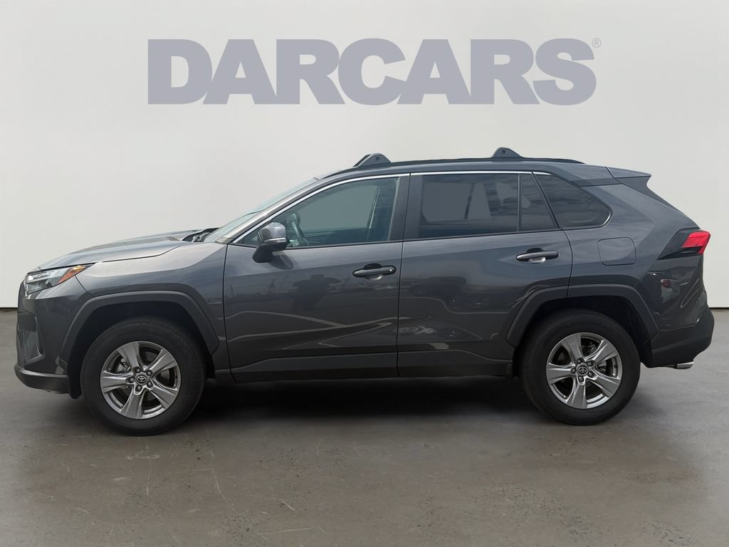 Used 2025 Toyota RAV4 XLE AWD/4WD image 4