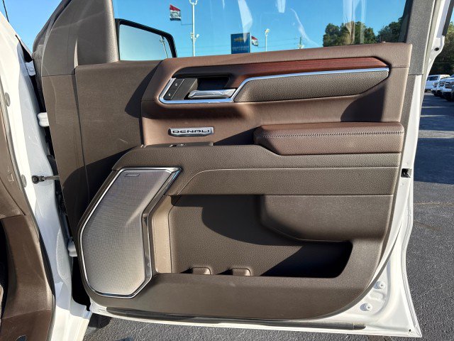 Used 2024 GMC Sierra 1500 Denali w/ Technology Package AWD/4WD image 13