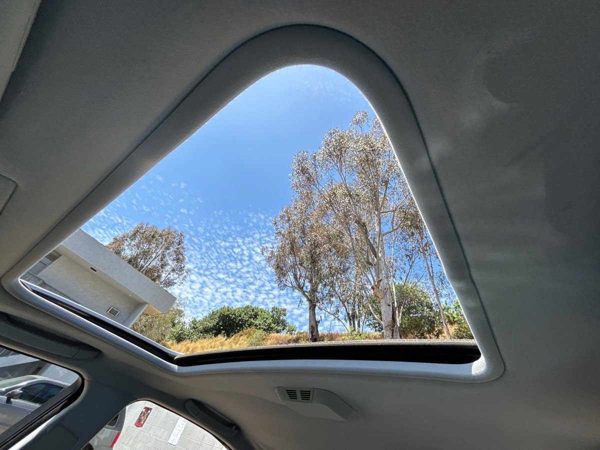 Used 2002 BMW 325xi Sedan AWD/4WD image 11