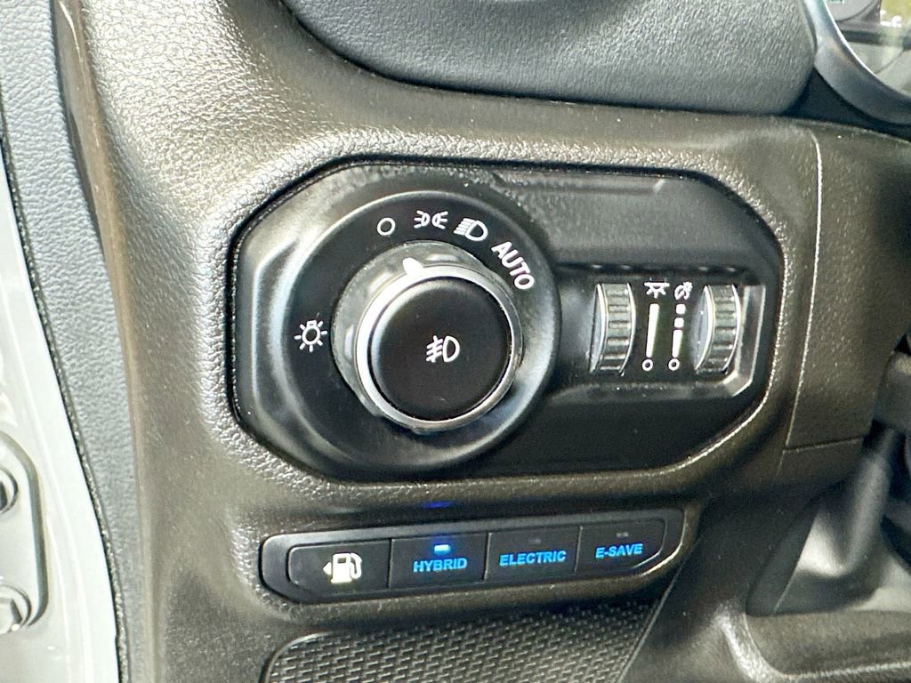 Used 2022 Jeep Wrangler Unlimited Rubicon 4xe w/ Cold Weather Group image 18