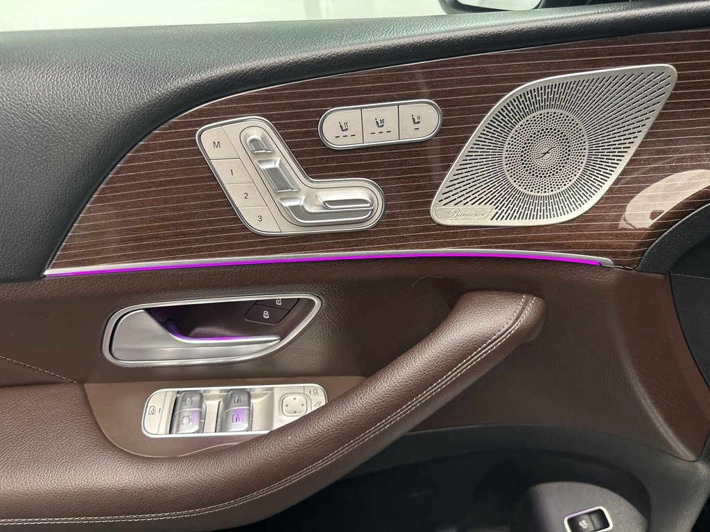 Used 2021 Mercedes-Benz GLS 450 4MATIC image 30