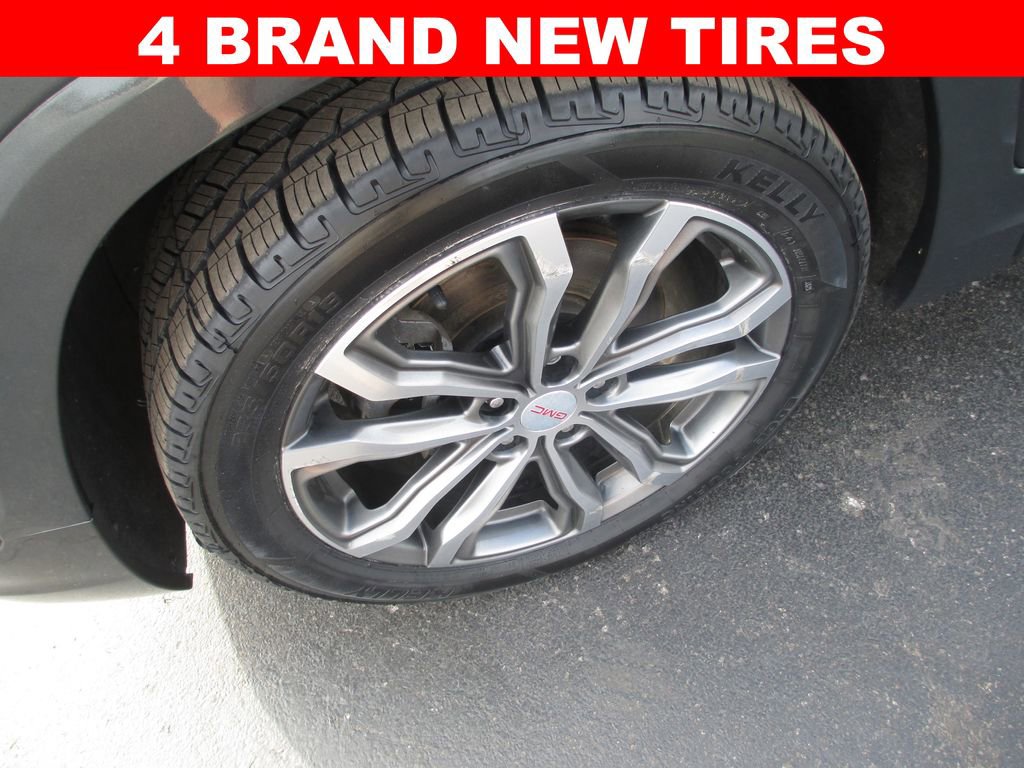 Used 2019 GMC Terrain Denali w/ Advanced Safety Package image 4