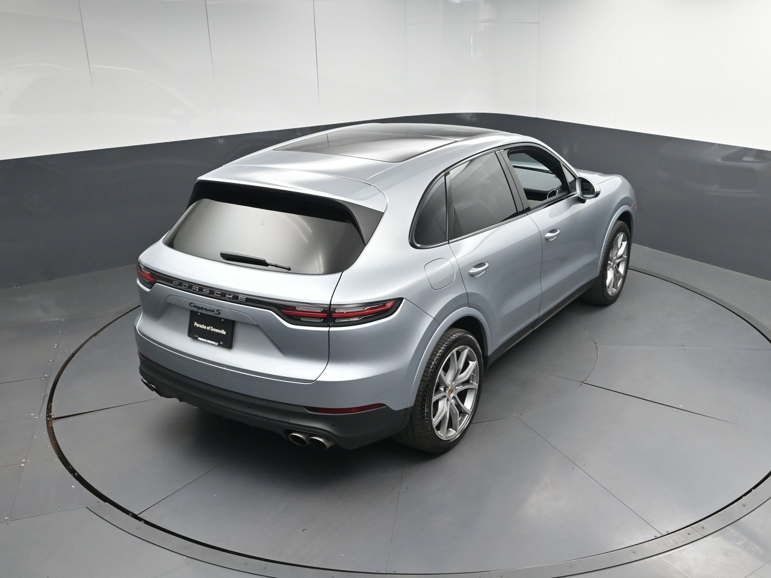 Certified 2022 Porsche Cayenne S image 36