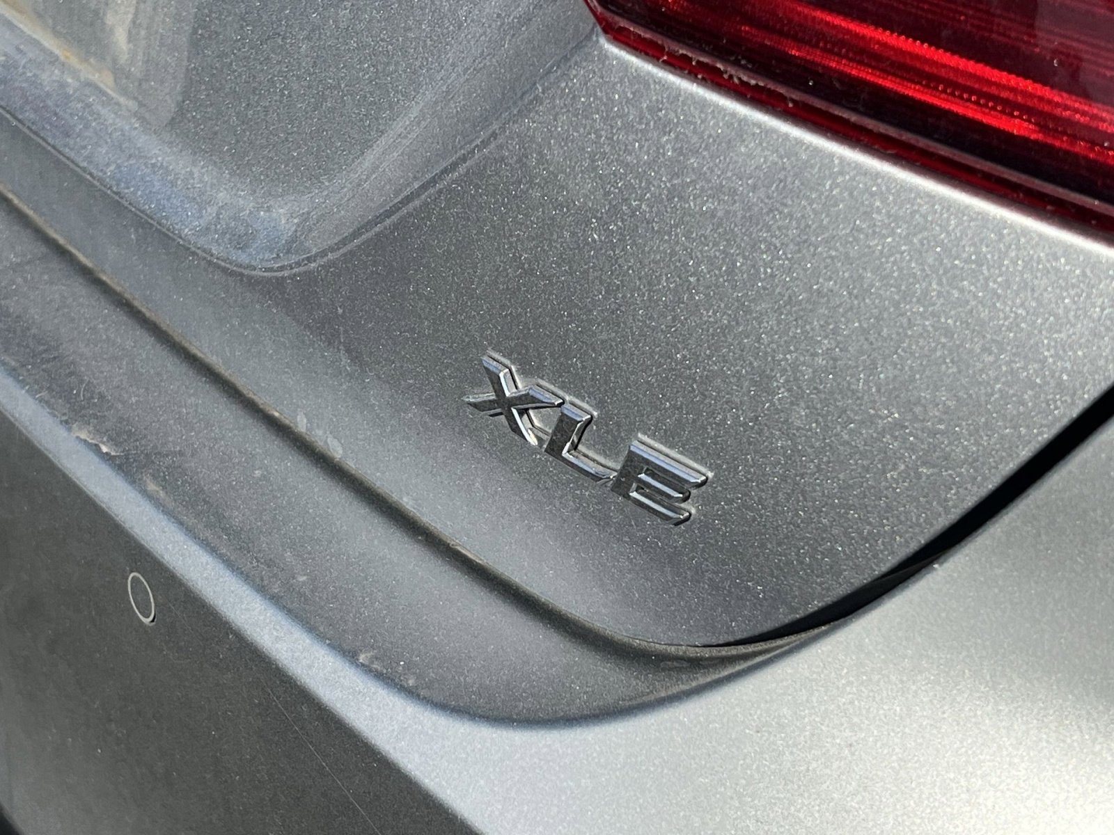 Used 2018 Toyota Camry XLE image 25