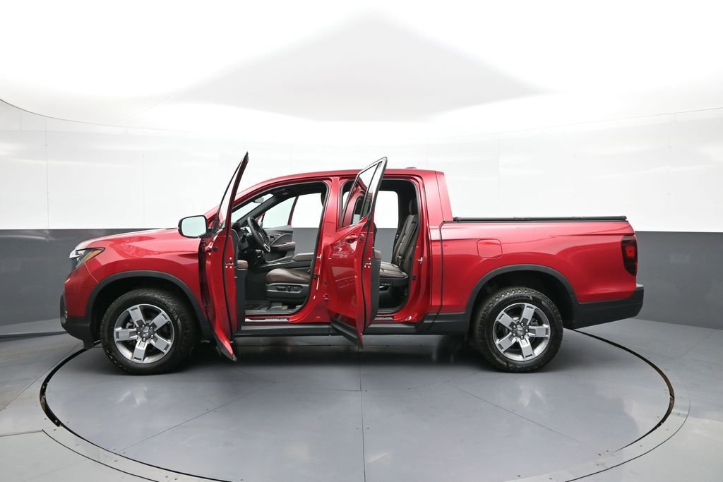 Certified 2025 Honda Ridgeline RTL image 43