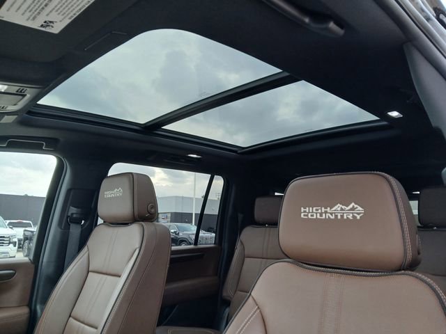 Certified 2025 Chevrolet Suburban High Country w/ Sun And Tow Package image 34