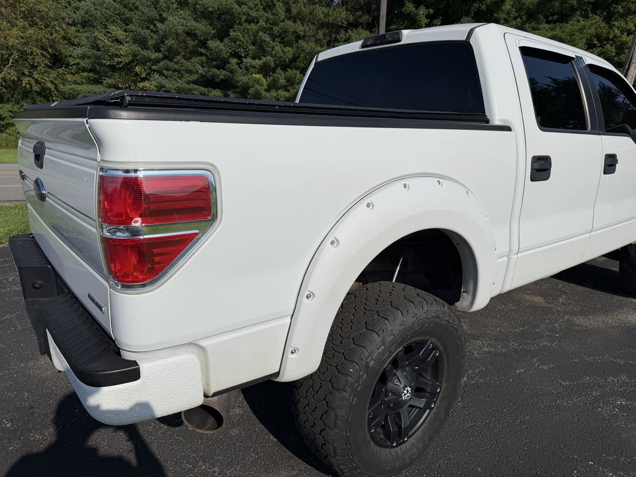 Used 2014 Ford F150 XLT AWD/4WD image 16